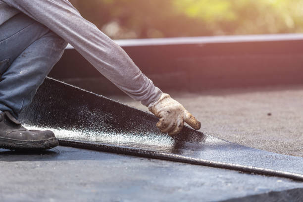Professional Crawl Space Encapsulation technician working in Lakeview, OR